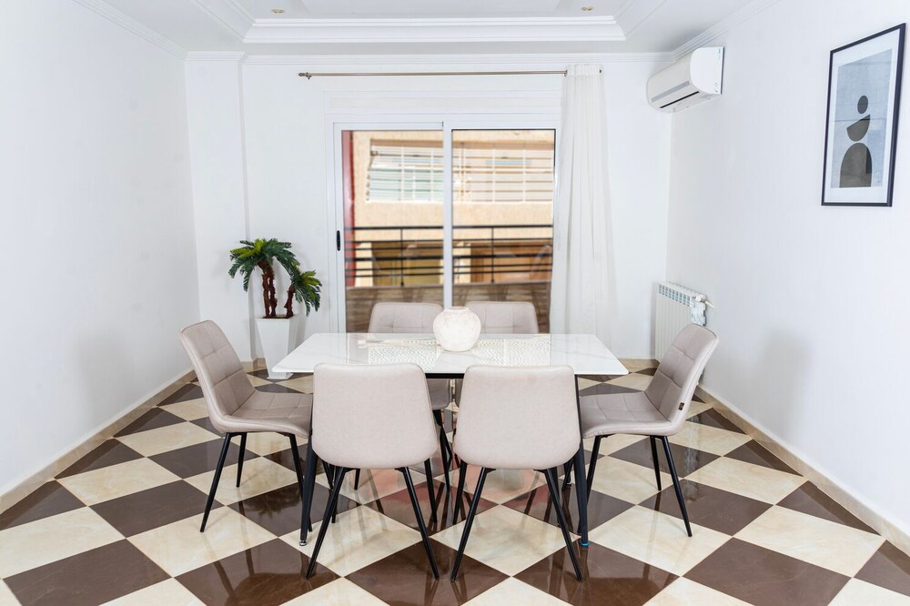 Luxueux Appartement à Bir Mourad Raïs