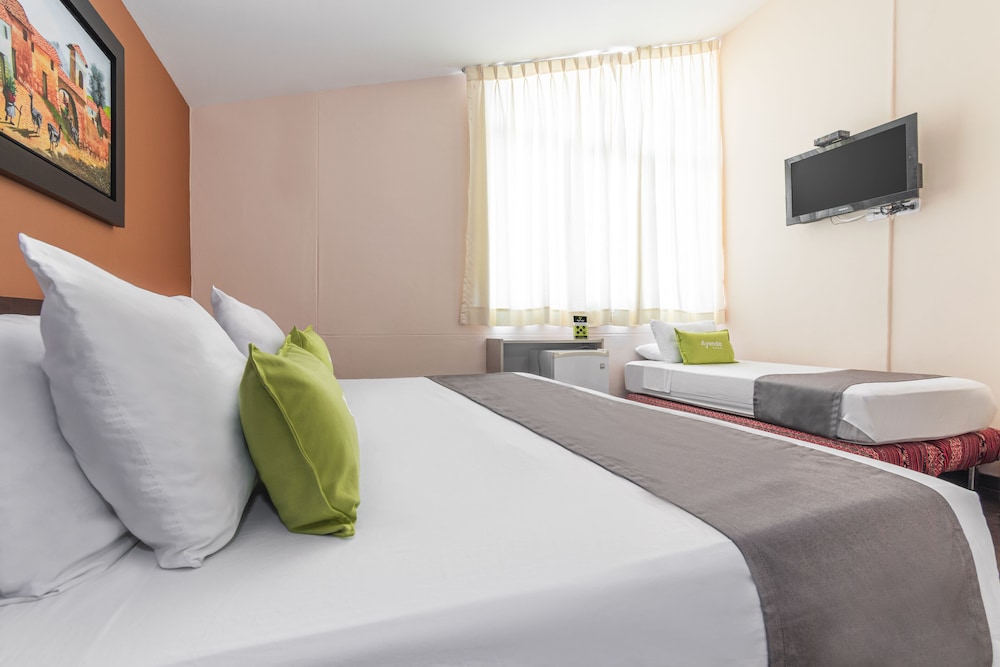 Wasi Airport Lima B&B