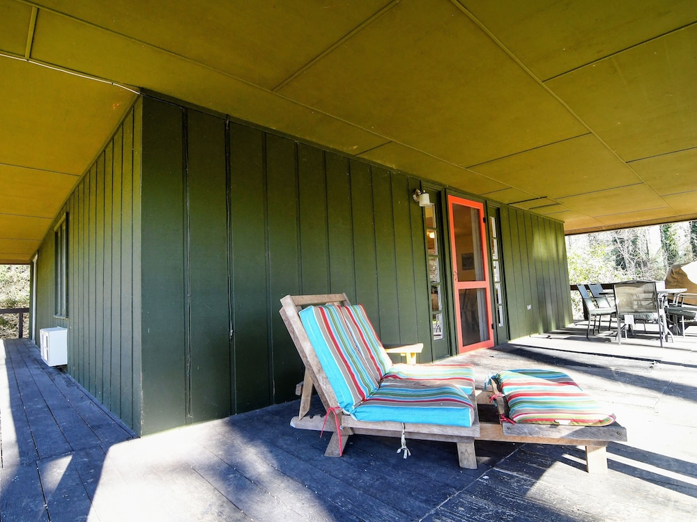 The Sunset Motel