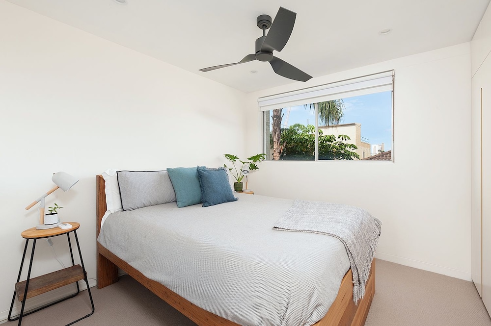 Surf Side Oasis with Balcony near Beach - Image 5