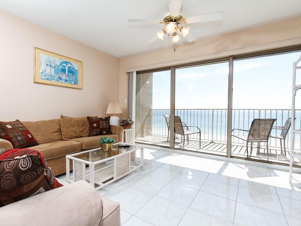Emerald Twrs West 3003 by Brooks and Shorey Resorts