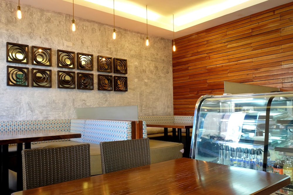 Cebu Vacations - Alba Uno Hotel - Property Image 1