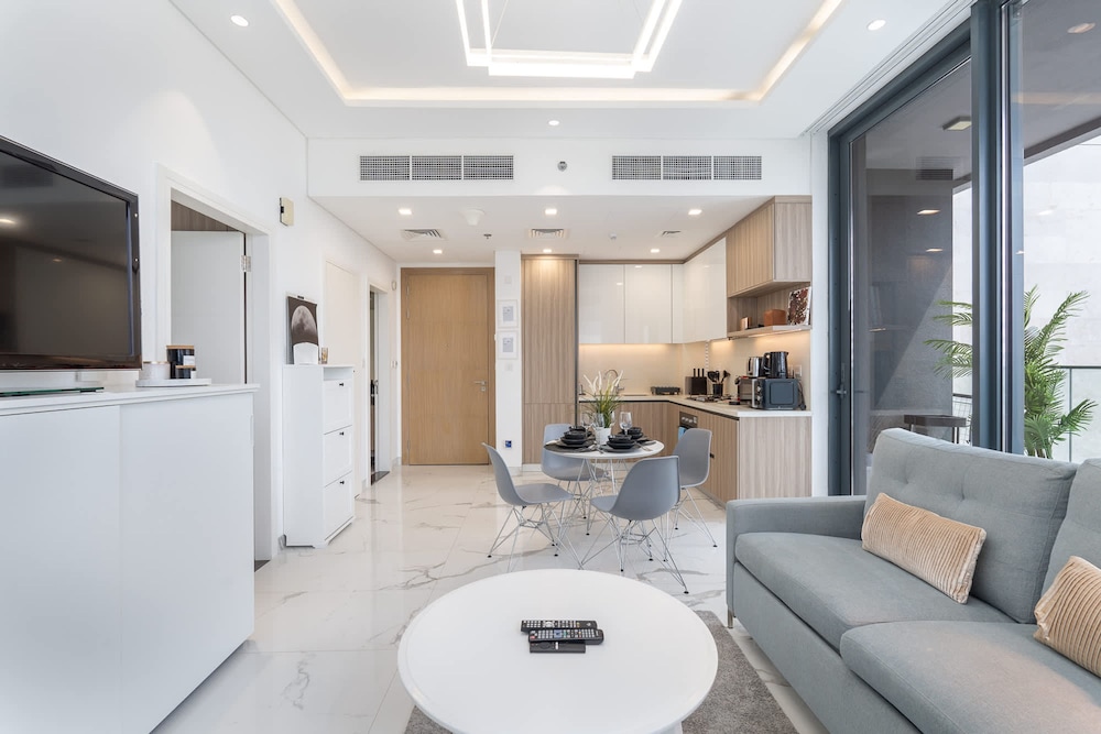 Cool 1-bedroom Apartment at The Pinnacle in Dubai Hills