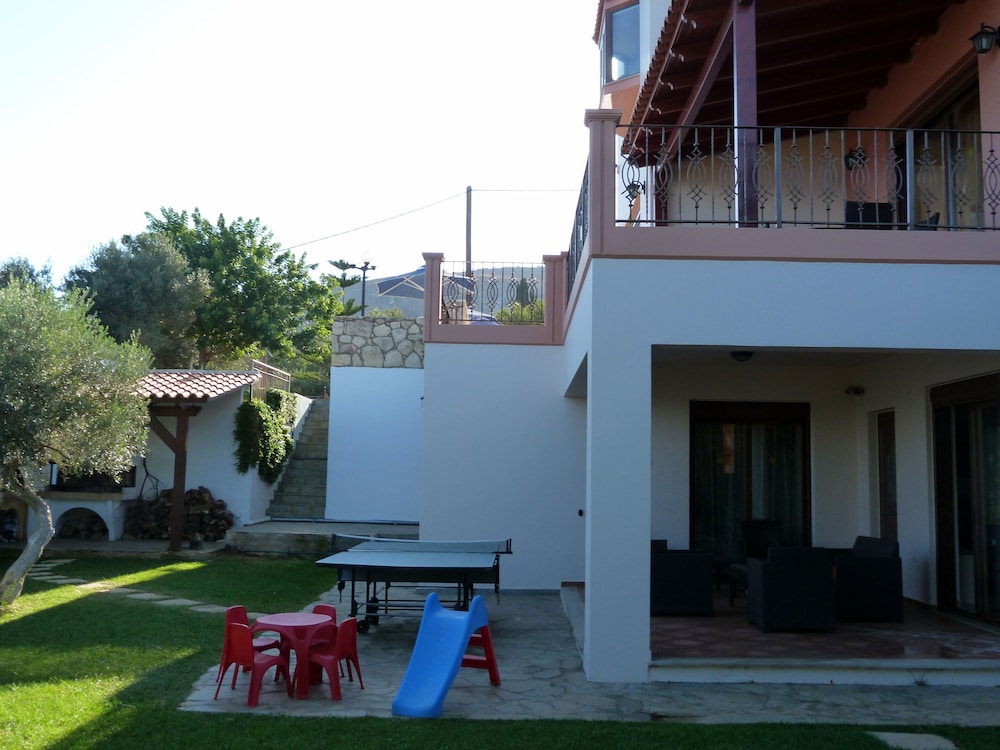 Photo 43