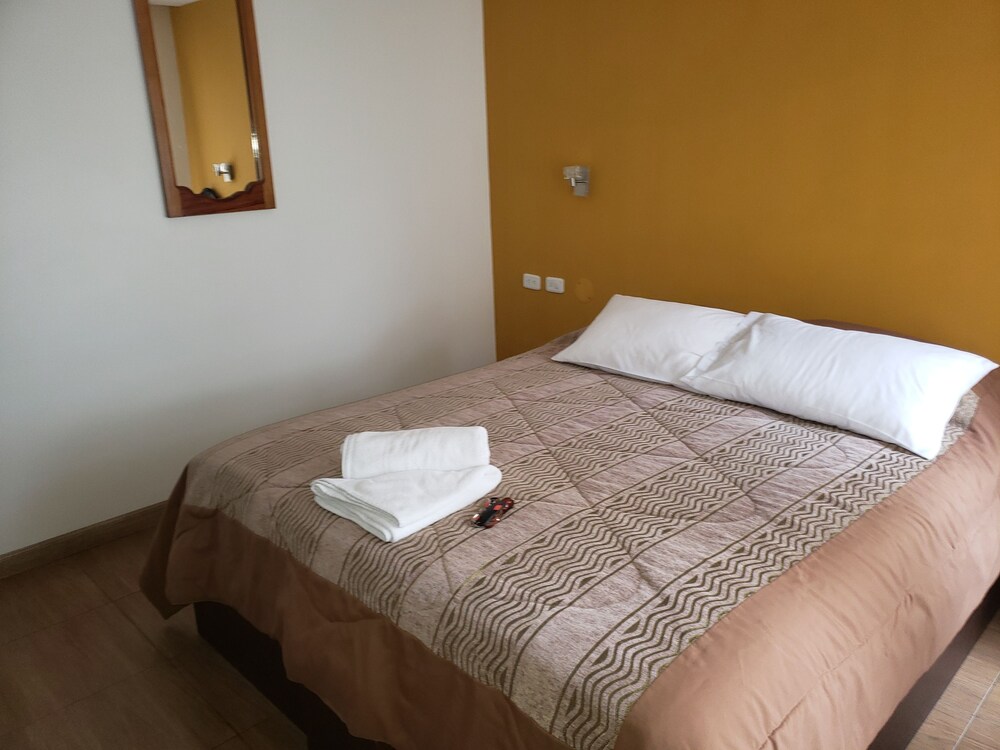 Hostal Monte Real