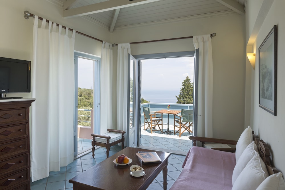 Mira Resort