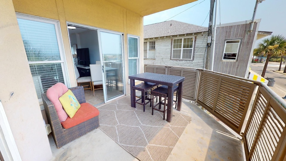 Sandpiper 2 by Tybee Vacation Rentals