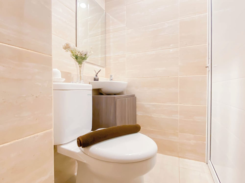 Brand New Studio Apartment at Springwood Residence