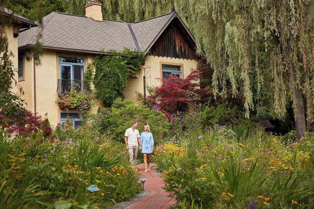 Mirbeau Inn and Spa