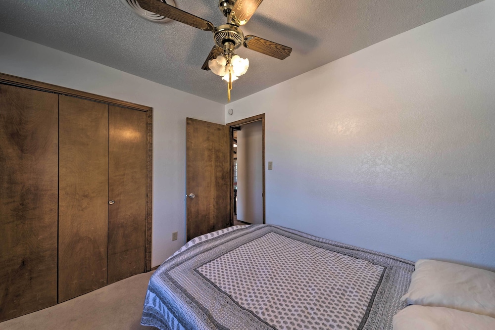 Alamogordo Vacations - Mountain View Desert Home - 25 Mins to White Sands - Property Image 2