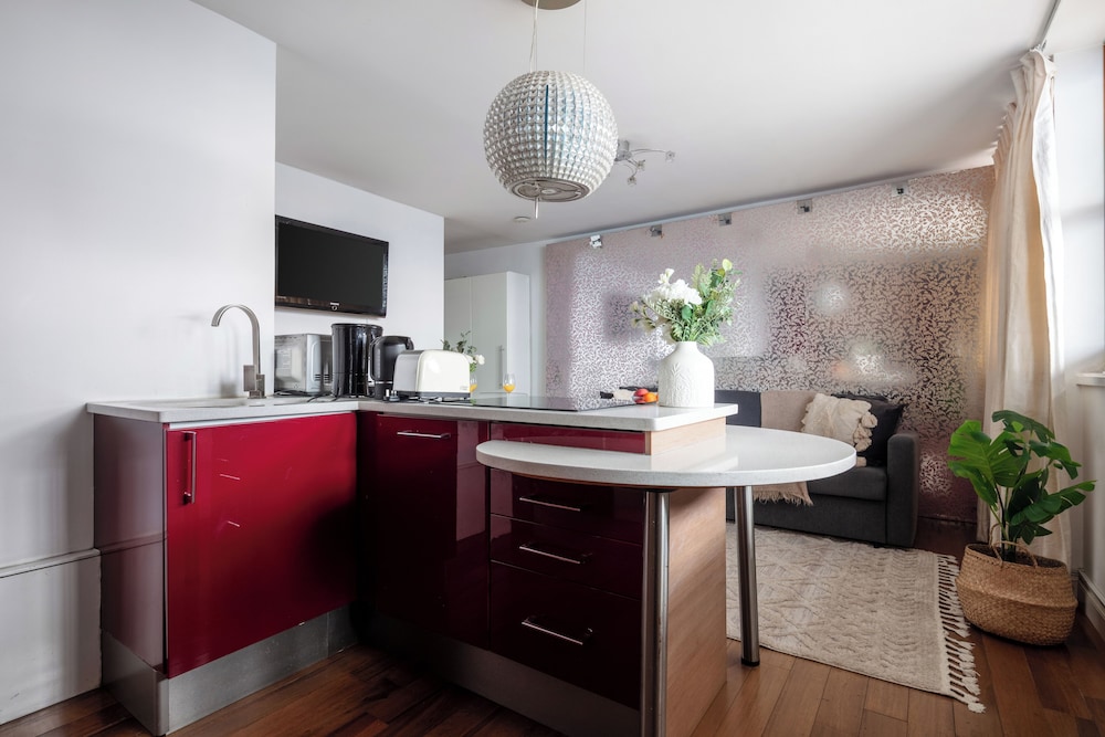 West End 1BR by Piccadilly & Soho