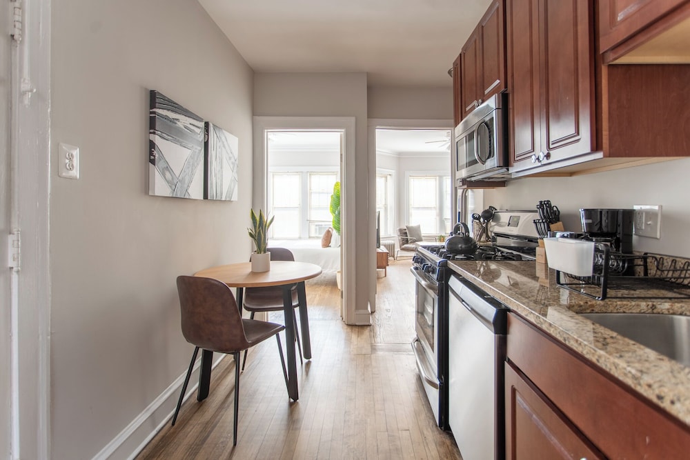 Furnished 2BR - Eastwood 47-1