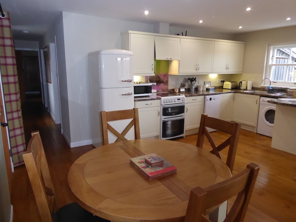 Dalnoid Cottages & Treehouses