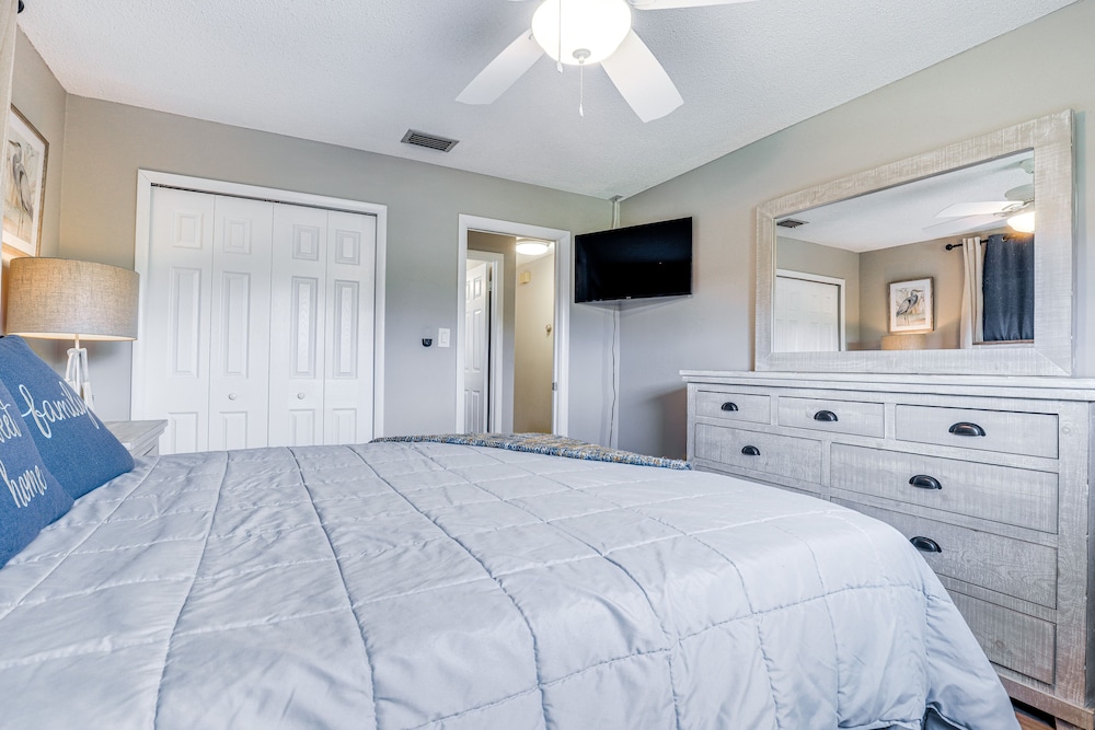 Lake Placid Vacations - Private Picturesque Escape on Lake Henry! - Property Image 21