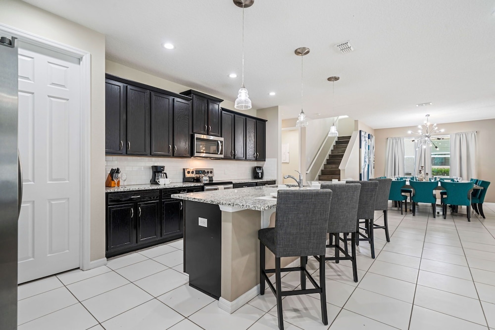 9014 Sunshine Ridge Loop