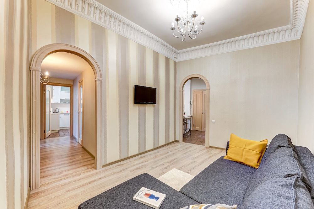 Spacious apartments Vesta on Ligovsky view 4