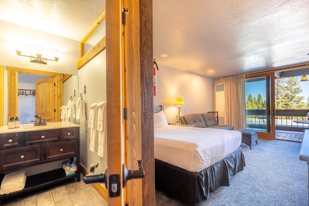 Lake Tahoe Vacations - Hotel Style Room in The Timber Creek Lodge by RedAwning Save 10 on 3 Nights, 15 on 5 Nights! - Property Image 16
