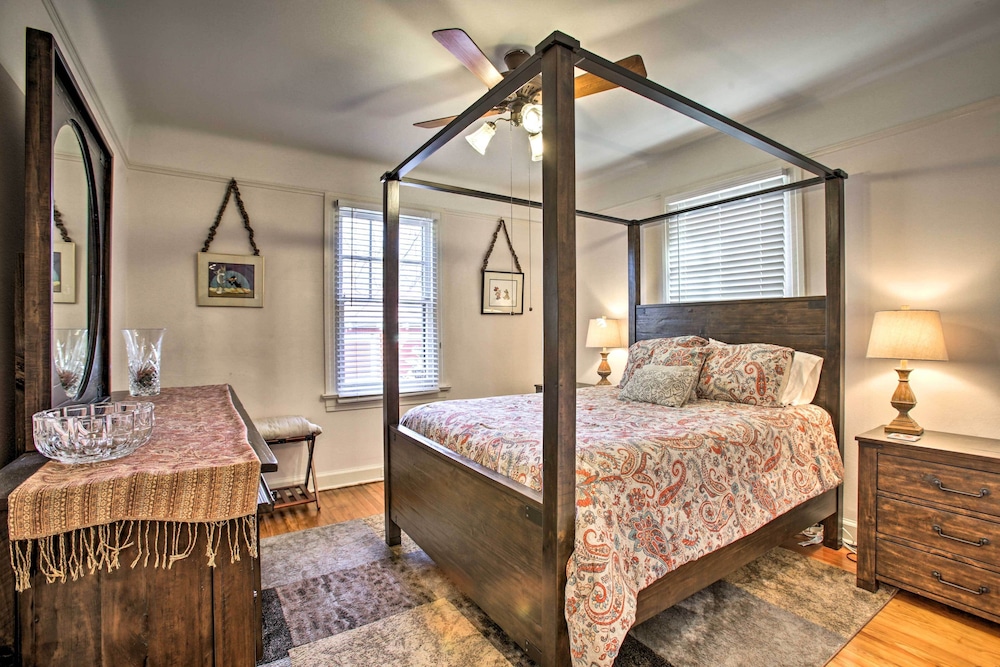 2 Mi to French Quarter: Nola Getaway w/ Porch! view 2