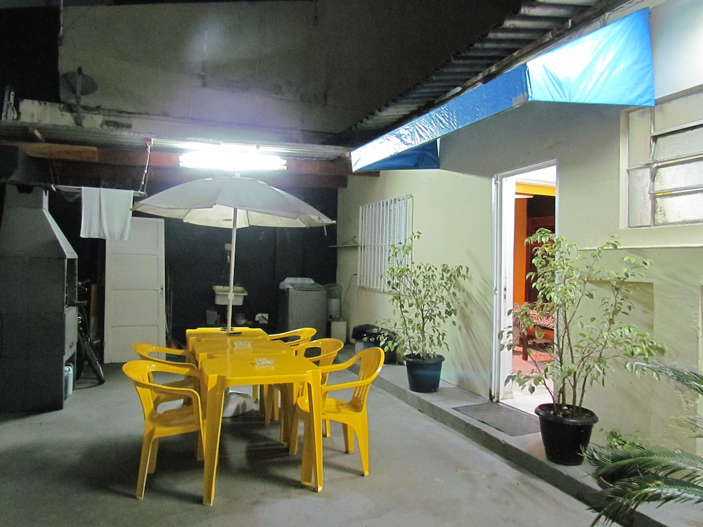Vila Rock Hostel