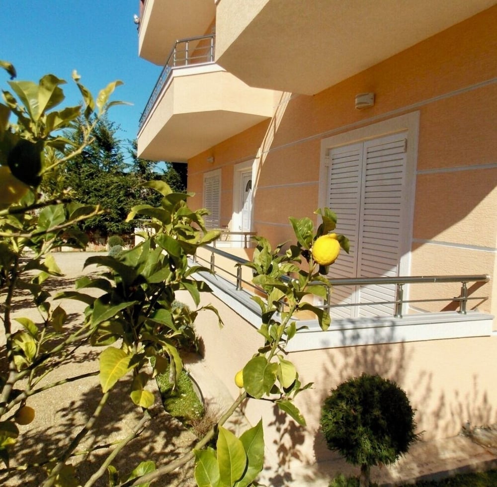 Mihasi Apartments
