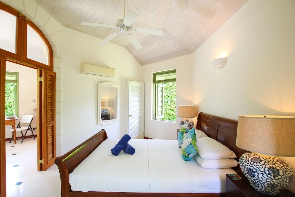 Tiny Home Retreat Near Beach- Marsh Mellow Cottage by BSL Rentals