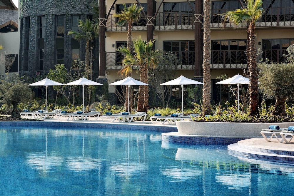 Lapita, Dubai Parks and Resorts, Autograph Collection