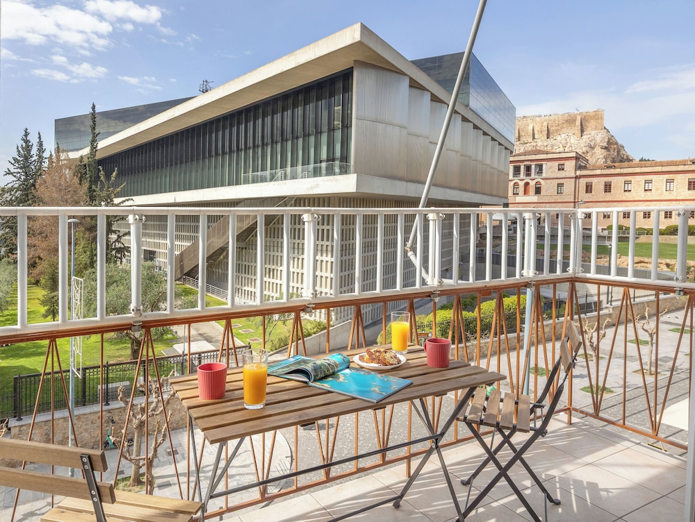 Acropolis Museum Retreat by GHH