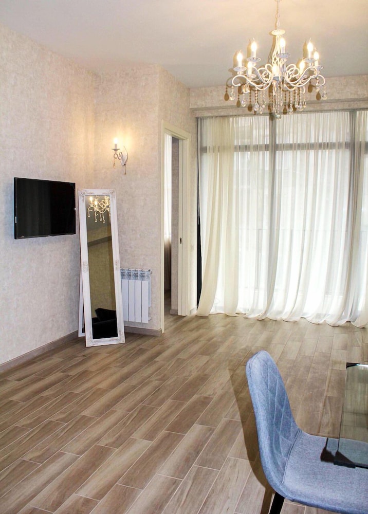 Hosthub Apartment On Shatberashvili Str