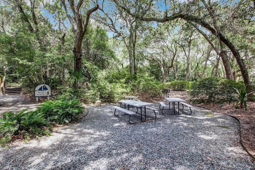 Amelia Landings 9e 2 Bedroom Condo