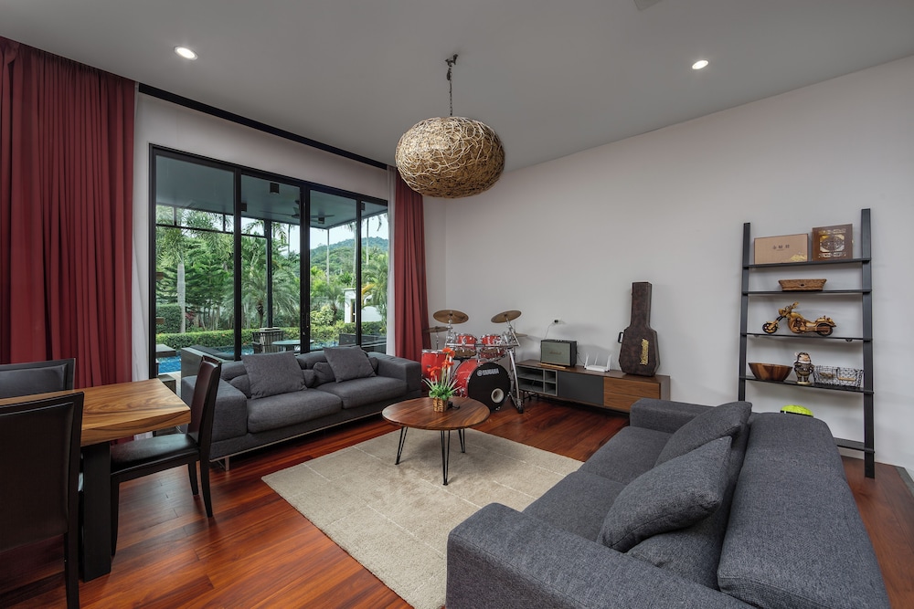 Aroha Villa Private Pool Nai Harn Beach