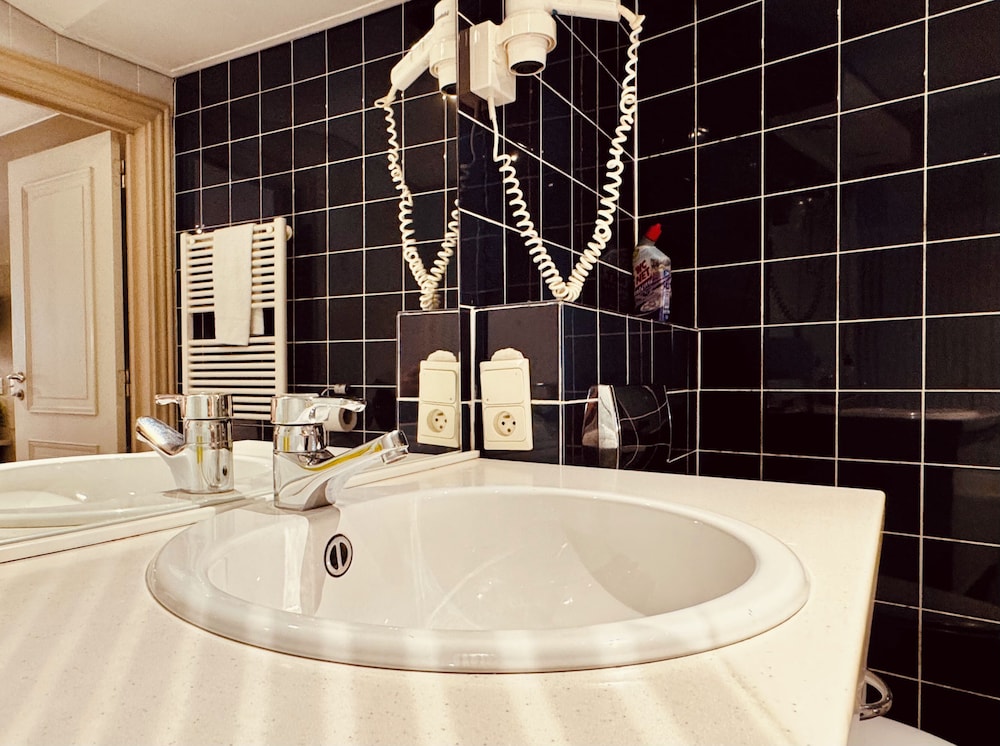 Inn Bruges Suites