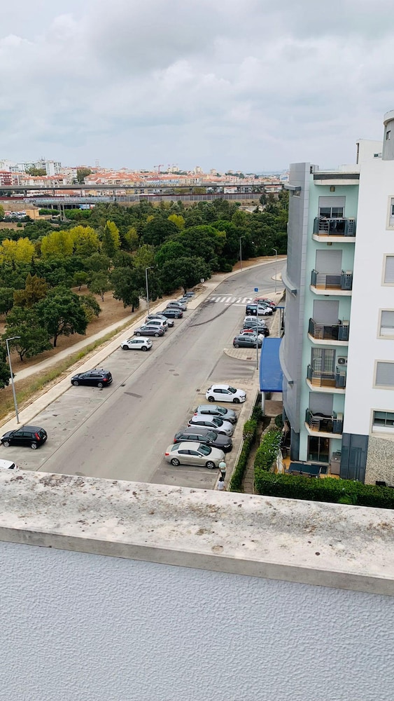 Modern Flat Near Lisbon