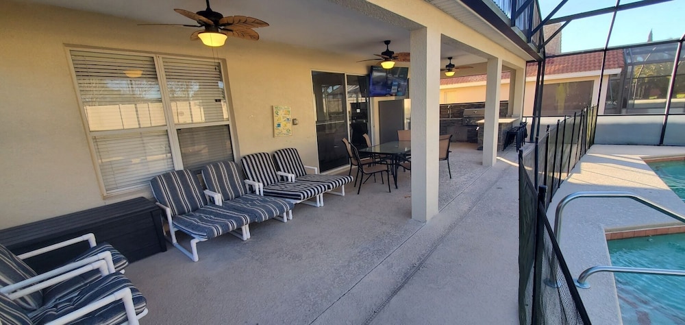 Sol1520sc 6 Bed Solana Holiday Villa 6 Bedroom Home