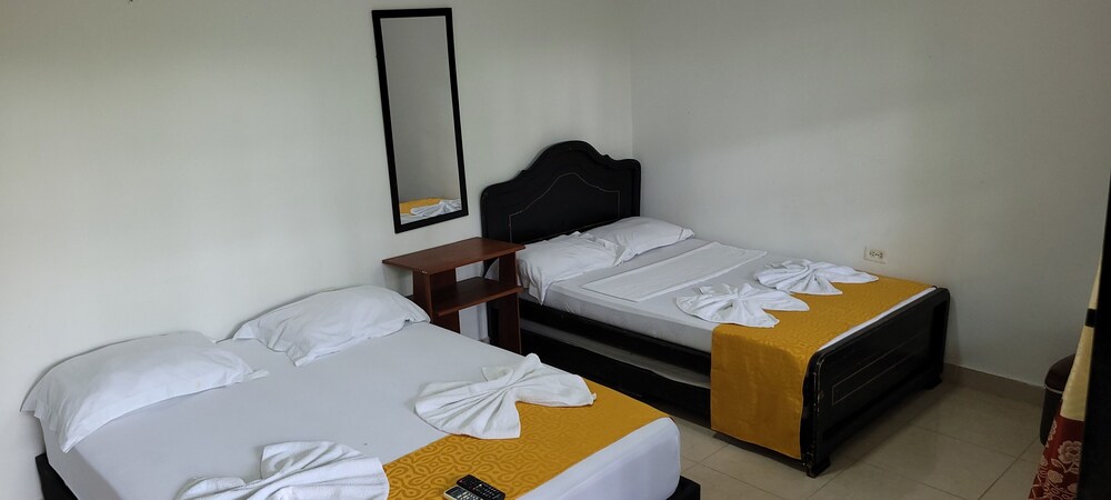 HOSTAL VILLA DEL RIO LAS BRISAS