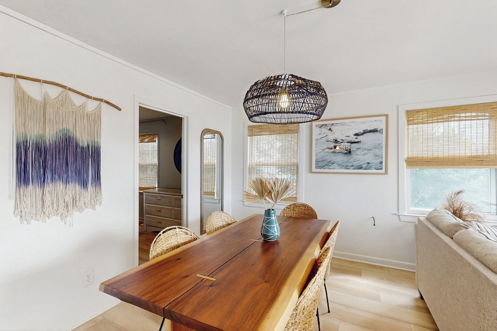 Entire House - Serenity in Surf City