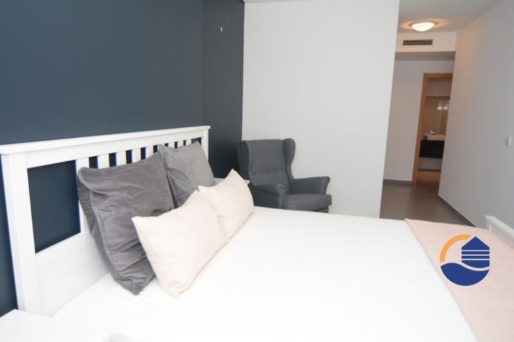 16 in Portim o With 2 Bedrooms and 2 Bathrooms