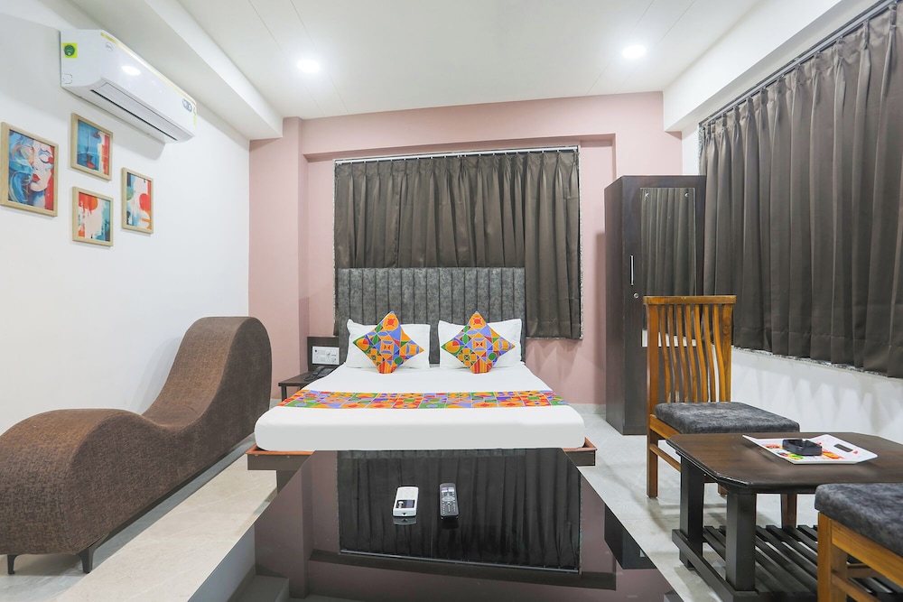 Fabhotel River View