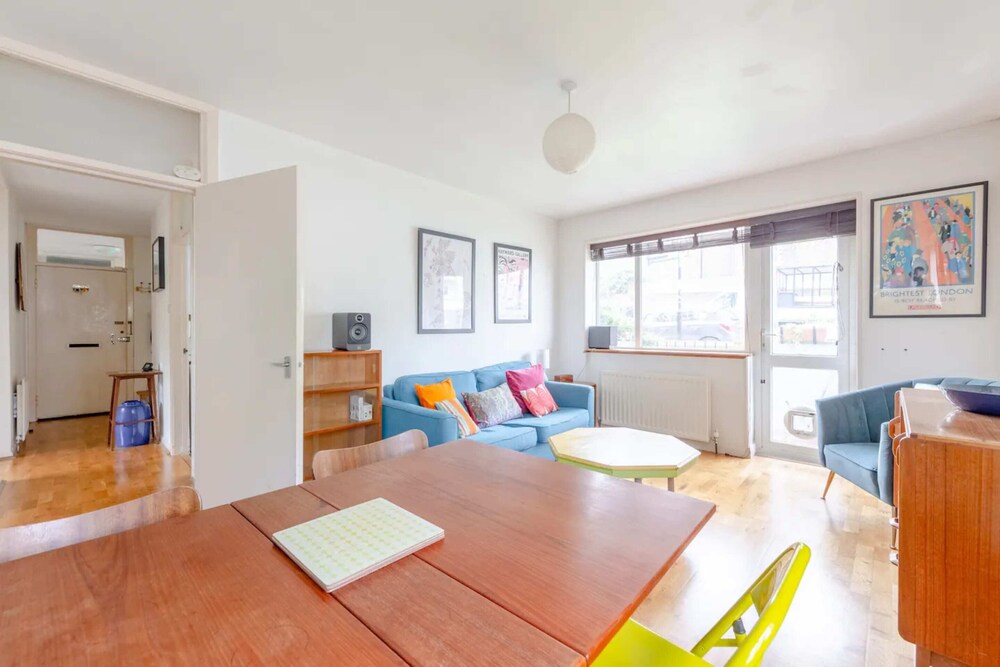 Cosy 2BD Flat - New Cross