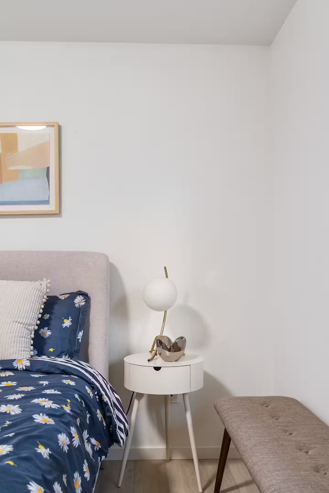 Comfortable Kirkland Home for Family & Remote Work
