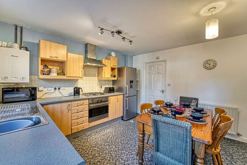 Host Stay Lion Court