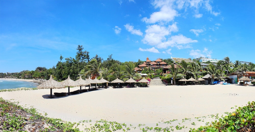 Poshanu Resort