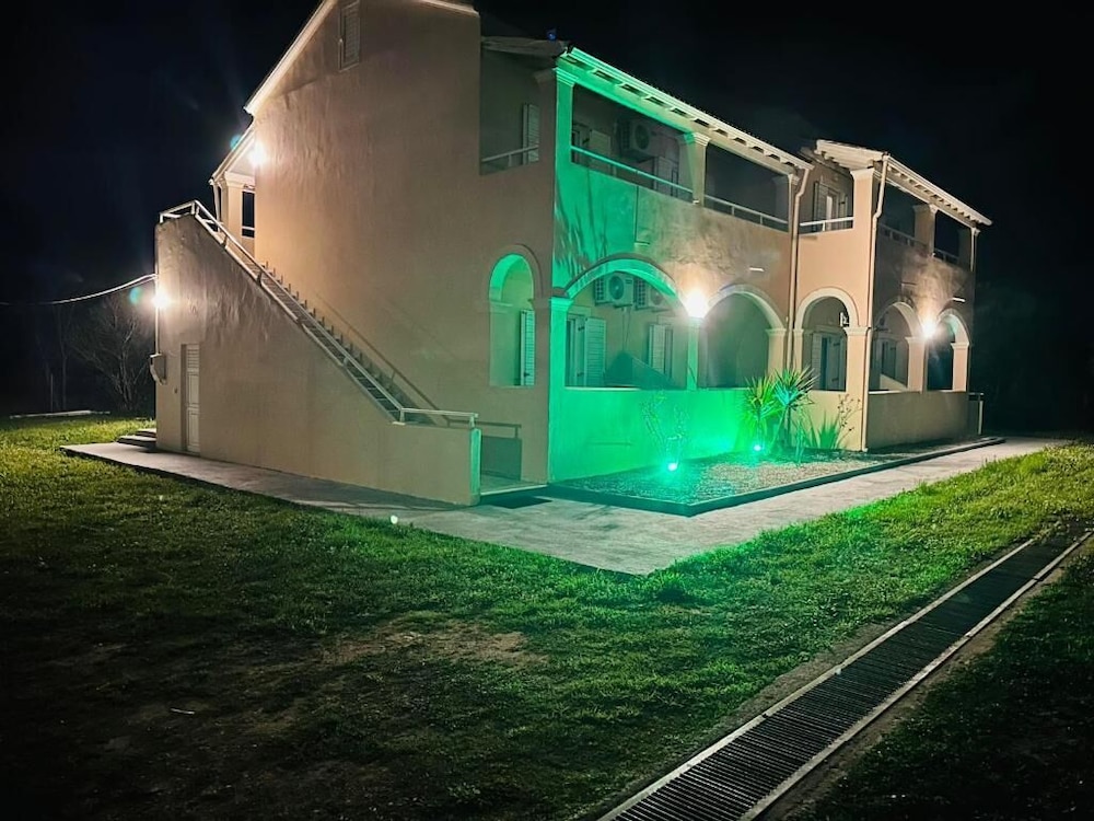 Marina Studio