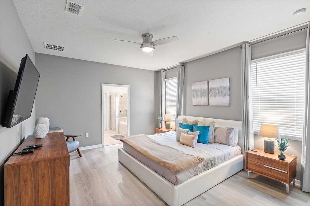 Windsor Island Resort 10 Bedroom Themed Private Home with Pool+Spa & Resort Amenity Access 10 Home