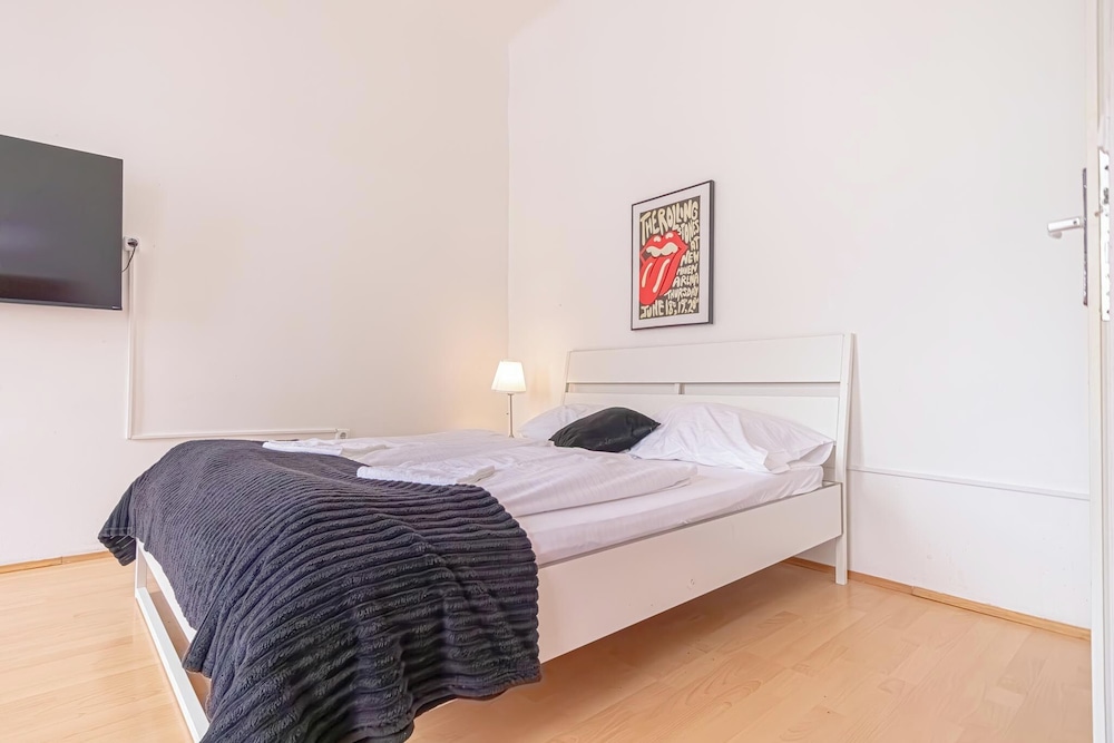 Affordable 3BR Apartment Rathausplatz