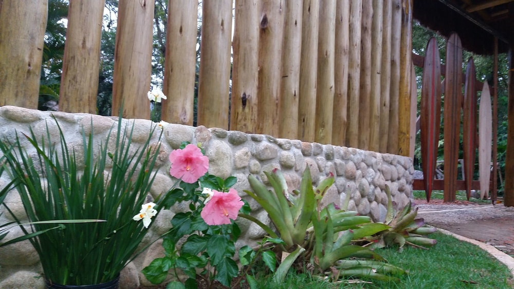 Bali Suites Itamambuca