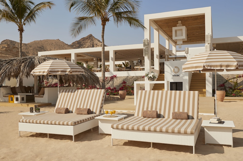 Muscat Hills Resort