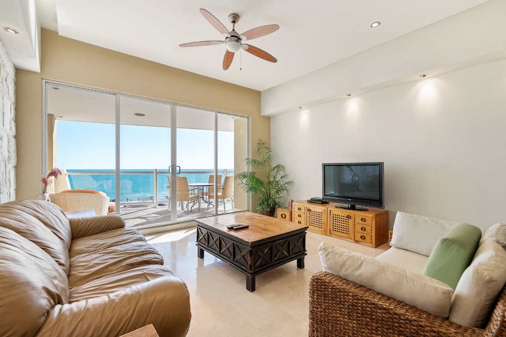 Encanto Living 0403 -1BR by Kivoya