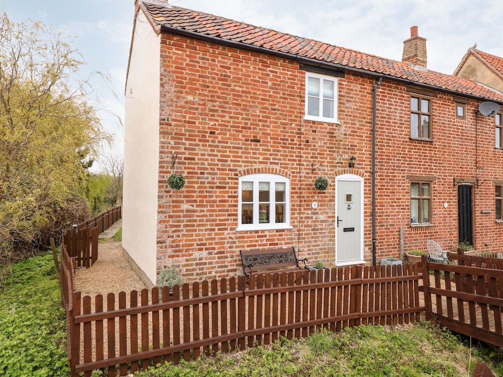 Holly Cottage