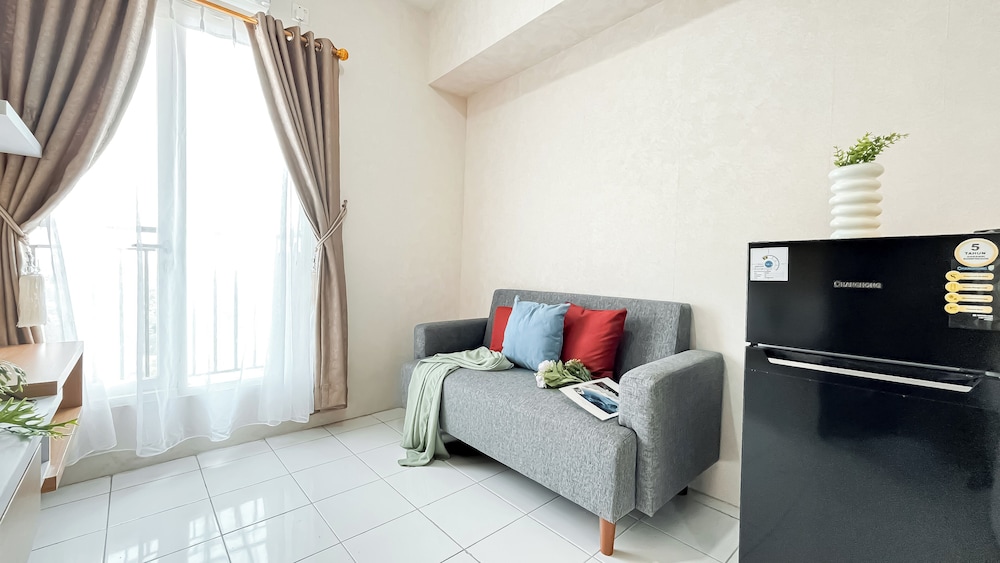 Neat 2Br Apartment Podomoro Golf View