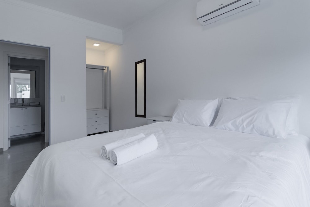 Apt w/ BBQ 300m From the Beach in Floripa Res201